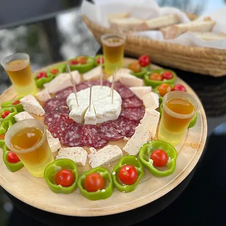 Oasis Garden アパート Šenčur