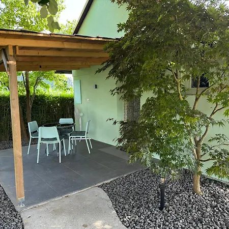 Apartma Oasis Garden *